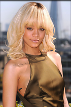 Celebrity Photo: Rihanna
2100x3150 983 kb
Viewed 2 times
@BestEyeCandy.com