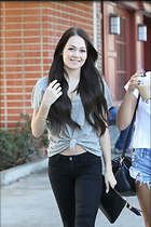 Kelli Berglund paris Berelc Shopping in Los Angeles September 2015
1280x1920 241 kb
Viewed 7 times
@BestEyeCandy.com