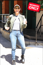 Celebrity Photo: Sarah Silverman
2331x3500 2.3 mb
Viewed 0 times
@BestEyeCandy.com