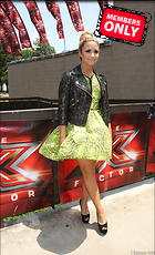 Celebrity Photo: Demi Lovato
1907x3132   3.8 mb
Viewed 1 time
@BestEyeCandy.com