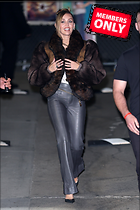 Celebrity Photo: Miley Cyrus
1734x2600 1.6 mb
Viewed 0 times
@BestEyeCandy.com