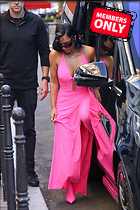 Celebrity Photo: Kimberly Kardashian
2333x3500 3.3 mb
Viewed 1 time
@BestEyeCandy.com