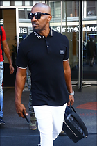 Celebrity Photo: Jamie Foxx
2132x3200 612 kb
Viewed 1 time
@BestEyeCandy.com
