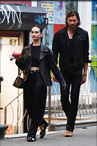 Celebrity Photo: Lily James
1200x1800 221 kb
Viewed 4 times
@BestEyeCandy.com