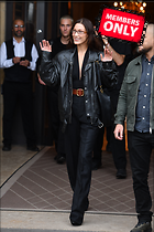 Celebrity Photo: Bella Hadid
4255x6382 2.8 mb
Viewed 0 times
@BestEyeCandy.com
