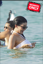Celebrity Photo: Kylie Jenner
2334x3500 1.9 mb
Viewed 1 time
@BestEyeCandy.com