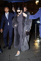 Celebrity Photo: Kimberly Kardashian
755x1129 560 kb
Viewed 2 times
@BestEyeCandy.com