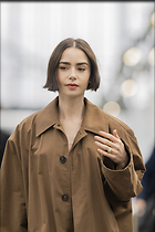 Celebrity Photo: Lily Collins
1200x1800 177 kb
Viewed 5 times
@BestEyeCandy.com