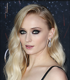 Celebrity Photo: Sophie Turner
2400x2749 1,121 kb
Viewed 5 times
@BestEyeCandy.com