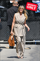 Celebrity Photo: Heidi Klum
2333x3500 2.6 mb
Viewed 1 time
@BestEyeCandy.com