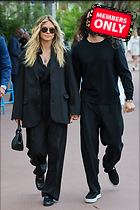 Celebrity Photo: Heidi Klum
3221x4831 2.3 mb
Viewed 0 times
@BestEyeCandy.com
