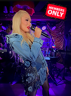 Celebrity Photo: Gwen Stefani
1980x2666 2.1 mb
Viewed 0 times
@BestEyeCandy.com