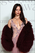 Celebrity Photo: Jenna Ortega
1365x2048 1,092 kb
Viewed 60 times
@BestEyeCandy.com