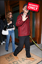Celebrity Photo: Robbie Williams
2121x3181 2.0 mb
Viewed 0 times
@BestEyeCandy.com