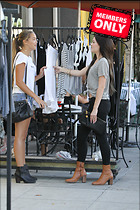 Kelli Berglund paris Berelc Shopping in Los Angeles September 2015
2400x3600 2.9 mb
Viewed 1 time
@BestEyeCandy.com