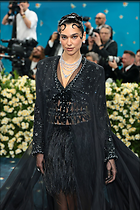 Celebrity Photo: Dua Lipa
1365x2048 1,120 kb
Viewed 9 times
@BestEyeCandy.com