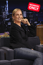 Celebrity Photo: Uma Thurman
2000x3000 2.8 mb
Viewed 0 times
@BestEyeCandy.com