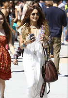 Celebrity Photo: Vanessa Hudgens
710x1024 145 kb
Viewed 3 times
@BestEyeCandy.com