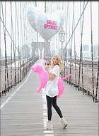 Celebrity Photo: Elsa Hosk
752x1024 231 kb
Viewed 10 times
@BestEyeCandy.com
