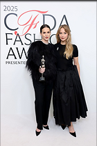 Celebrity Photo: Jennifer Lawrence
7 Photos
Photoset #726175
@BestEyeCandy.com