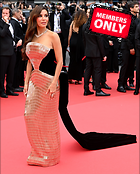 Celebrity Photo: Eva Longoria
3712x4603 1.9 mb
Viewed 1 time
@BestEyeCandy.com