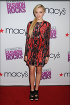 Celebrity Photo: Peyton Roi List
2000x3000 858 kb
Viewed 5 times
@BestEyeCandy.com