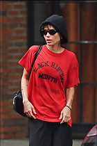 Celebrity Photo: Zoe Kravitz
1199x1798 972 kb
Viewed 8 times
@BestEyeCandy.com