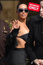 Celebrity Photo: Kimberly Kardashian
2333x3500 2.0 mb
Viewed 1 time
@BestEyeCandy.com