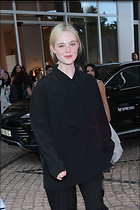 Celebrity Photo: Elle Fanning
1200x1799 191 kb
Viewed 7 times
@BestEyeCandy.com