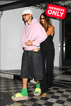 Celebrity Photo: Hailey Baldwin
1633x2449 1.6 mb
Viewed 1 time
@BestEyeCandy.com
