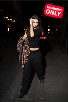 Celebrity Photo: Emily Ratajkowski
2333x3500 2.2 mb
Viewed 1 time
@BestEyeCandy.com