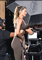 Celebrity Photo: Gisele Bundchen
1200x1705 170 kb
Viewed 16 times
@BestEyeCandy.com