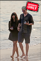 Jameela Jamil took a sunset stroll down Miramar beach during LA’s record-breaking heat wave 26.08..20.2020
1545x2317 1.6 mb
Viewed 1 time
@BestEyeCandy.com