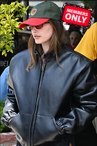 Hailey Baldwin leggy Justin Bieber and Hailey were spotted enjoying a casual breakfast at Beverly Glen Deli 14 04 2025 x189 adds CelebCorner
2333x3500 2.9 mb
Viewed 1 time
@BestEyeCandy.com
