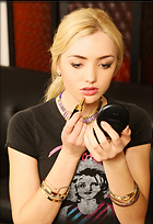 Celebrity Photo: Peyton Roi List
2475x3600 927 kb
Viewed 4 times
@BestEyeCandy.com