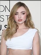 Celebrity Photo: Peyton Roi List
1539x2048 1,052 kb
Viewed 9 times
@BestEyeCandy.com