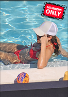 Celebrity Photo: Jessica Alba
1868x2663 2.0 mb
Viewed 0 times
@BestEyeCandy.com