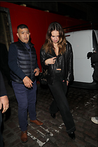 Celebrity Photo: Lily James
1200x1800 210 kb
Viewed 2 times
@BestEyeCandy.com