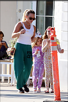Celebrity Photo: Hilary Duff
1546x2319 1.2 mb
Viewed 30 times
@BestEyeCandy.com