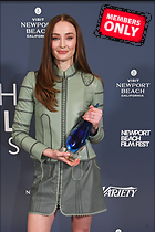 Celebrity Photo: Sophie Turner
3333x5000 7.0 mb
Viewed 1 time
@BestEyeCandy.com