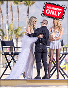 Celebrity Photo: Heidi Klum
2550x3300 3.7 mb
Viewed 0 times
@BestEyeCandy.com