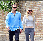 Celebrity Photo: Sophie Turner
2 Photos
Photoset #712624
@BestEyeCandy.com