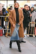 Celebrity Photo: Gisele Bundchen
2400x3600 990 kb
Viewed 6 times
@BestEyeCandy.com