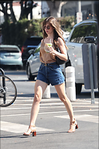 Celebrity Photo: Alison Brie
1200x1799 208 kb
Viewed 20 times
@BestEyeCandy.com