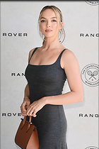 Celebrity Photo: Jodie Comer
1365x2048 714 kb
Viewed 31 times
@BestEyeCandy.com