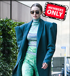 Celebrity Photo: Gigi Hadid
2200x2387 1.6 mb
Viewed 1 time
@BestEyeCandy.com