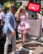 Celebrity Photo: Elle Fanning
2799x3500 4.0 mb
Viewed 1 time
@BestEyeCandy.com