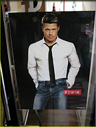 Celebrity Photo: Brad Pitt
918x1222 210 kb
Viewed 1 time
@BestEyeCandy.com