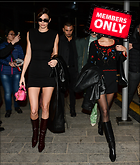 Celebrity Photo: Kendall Jenner
2381x2814 2.6 mb
Viewed 0 times
@BestEyeCandy.com