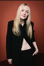 Celebrity Photo: Dakota Fanning
1200x1800 157 kb
Viewed 15 times
@BestEyeCandy.com